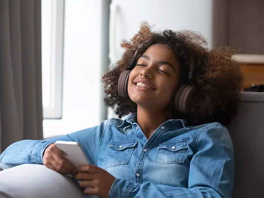 Student practicing positive affirmations in a serene study area, enhancing learning and memory